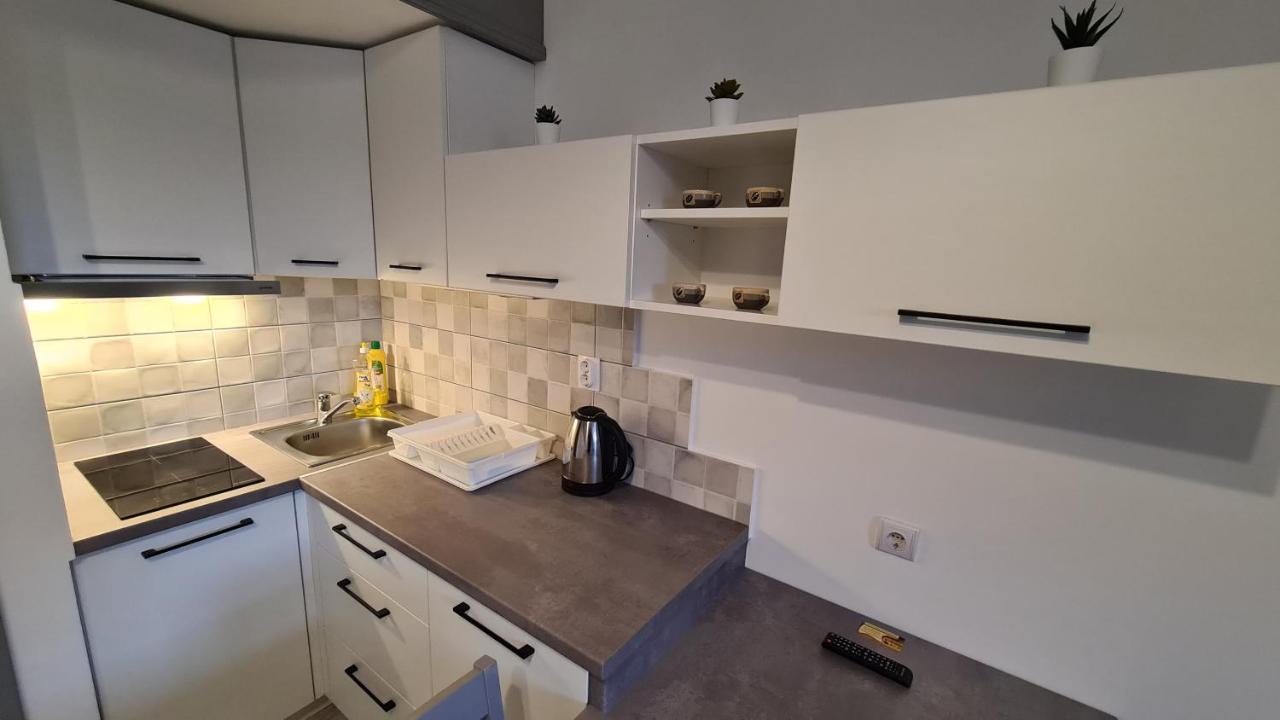Gyulai-Fuerdo-Apartman Ii. Eksteriør billede