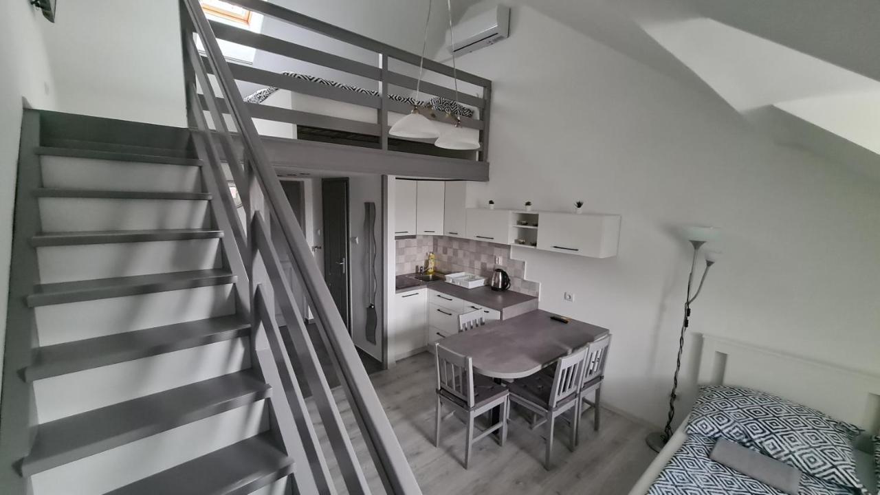 Gyulai-Fuerdo-Apartman Ii. Eksteriør billede