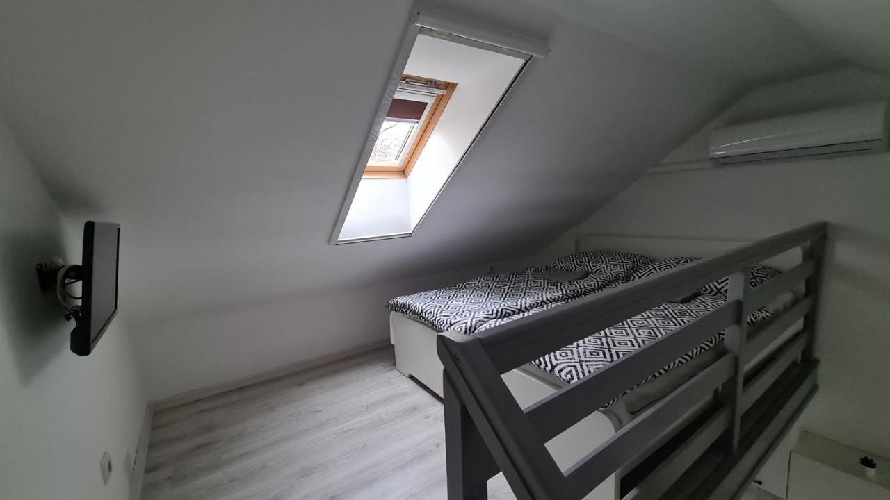 Gyulai-Fuerdo-Apartman Ii. Eksteriør billede