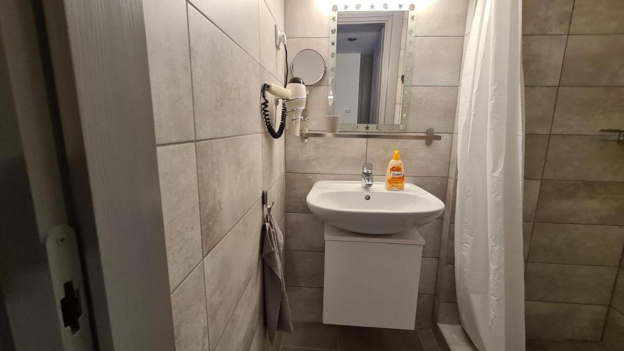 Gyulai-Fuerdo-Apartman Ii. Eksteriør billede